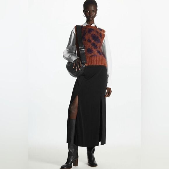 NWOB COS Leather Block Heel Knee-High Pull On Boots in Black SOLD OUT EU38/ US7 - Picture 3 of 16